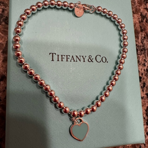 Tiffany & Co. Silver Heart Bracelet - Picture 5 of 10
